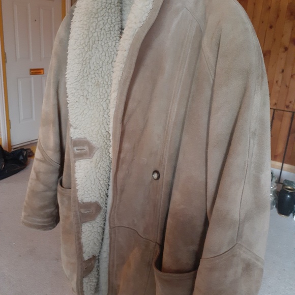 Genuine C X A thick leather Cowhide winter jacket. Size: Small to medium size. - Picture 4 of 9